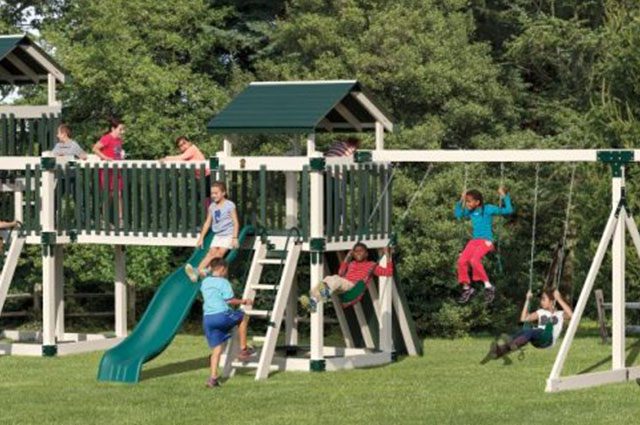 kids playing outside for increased physical and mental wellness